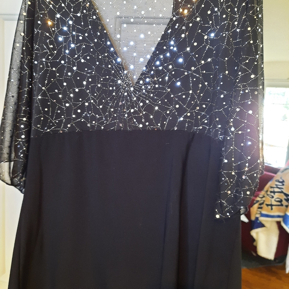 Black sequined top - Picture 6 of 6